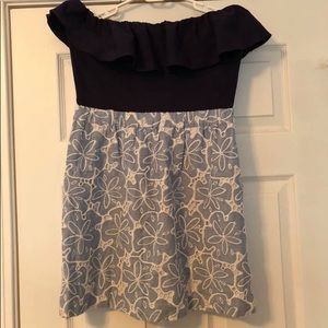 Lilly Pulitzer Women’s size M.